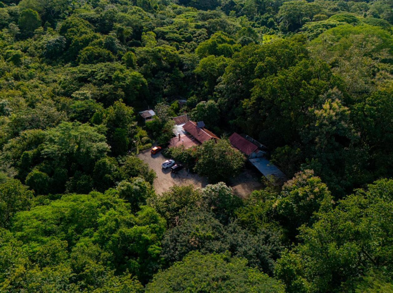 Cabinas La Fulanita Nicoya Exterior foto